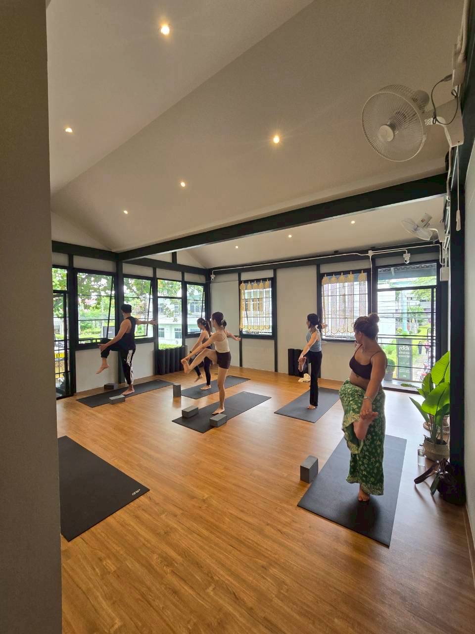 ABBY Society Old Town - YOGA photo 3