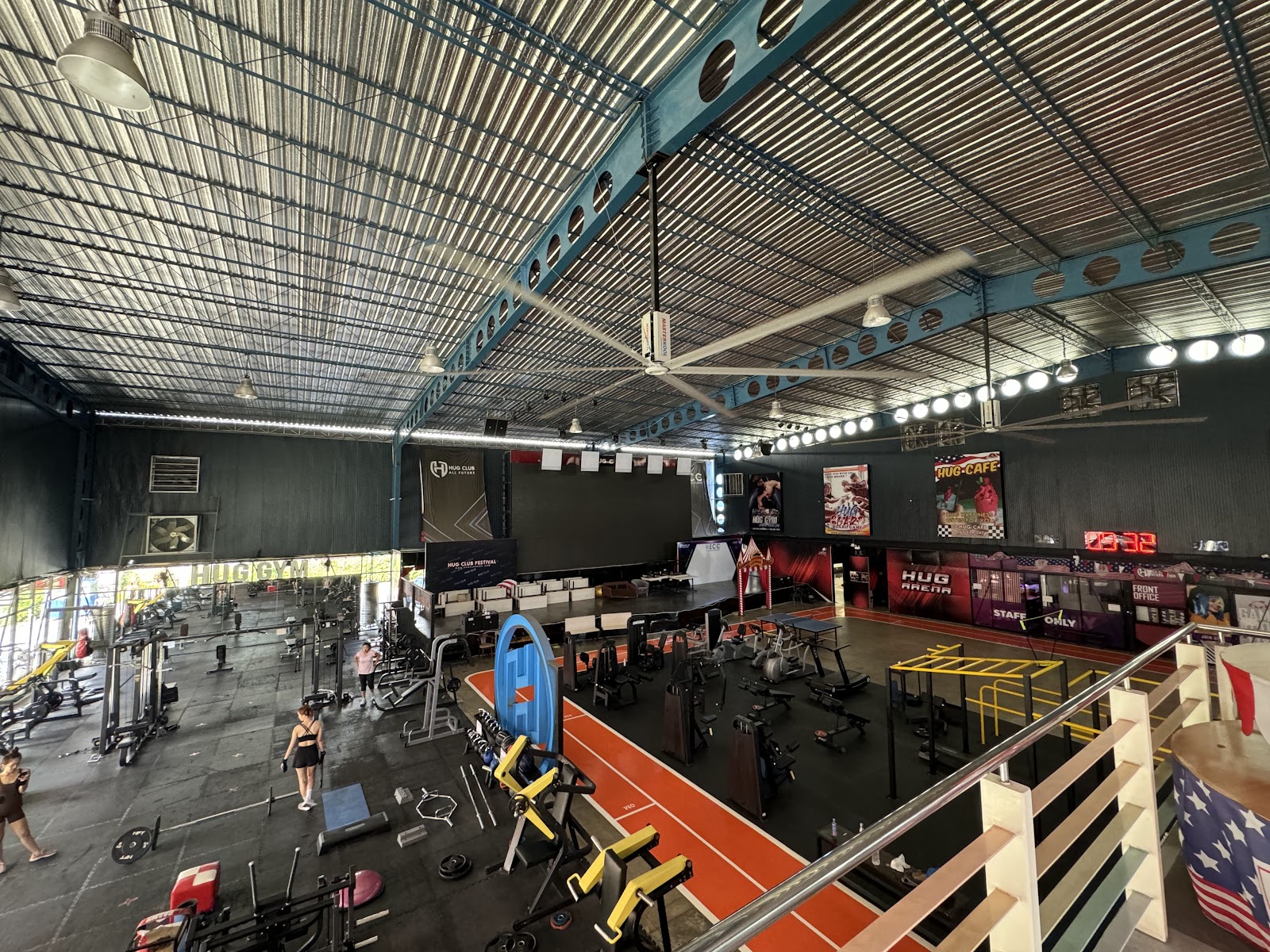 Hug Gym