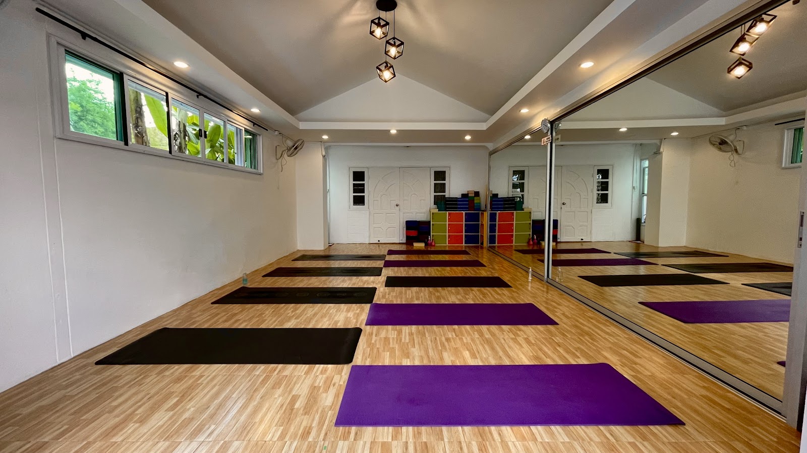 Mitra Yoga Studio Chiangmai photo 8