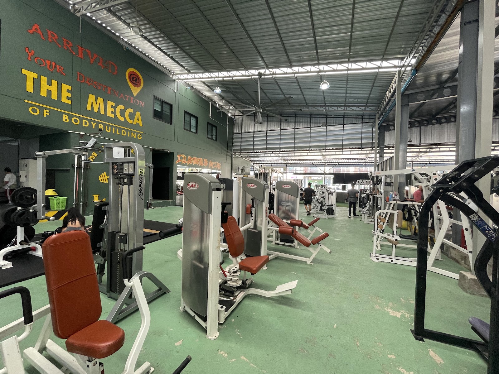 MUSCULAR LAIR photo 2