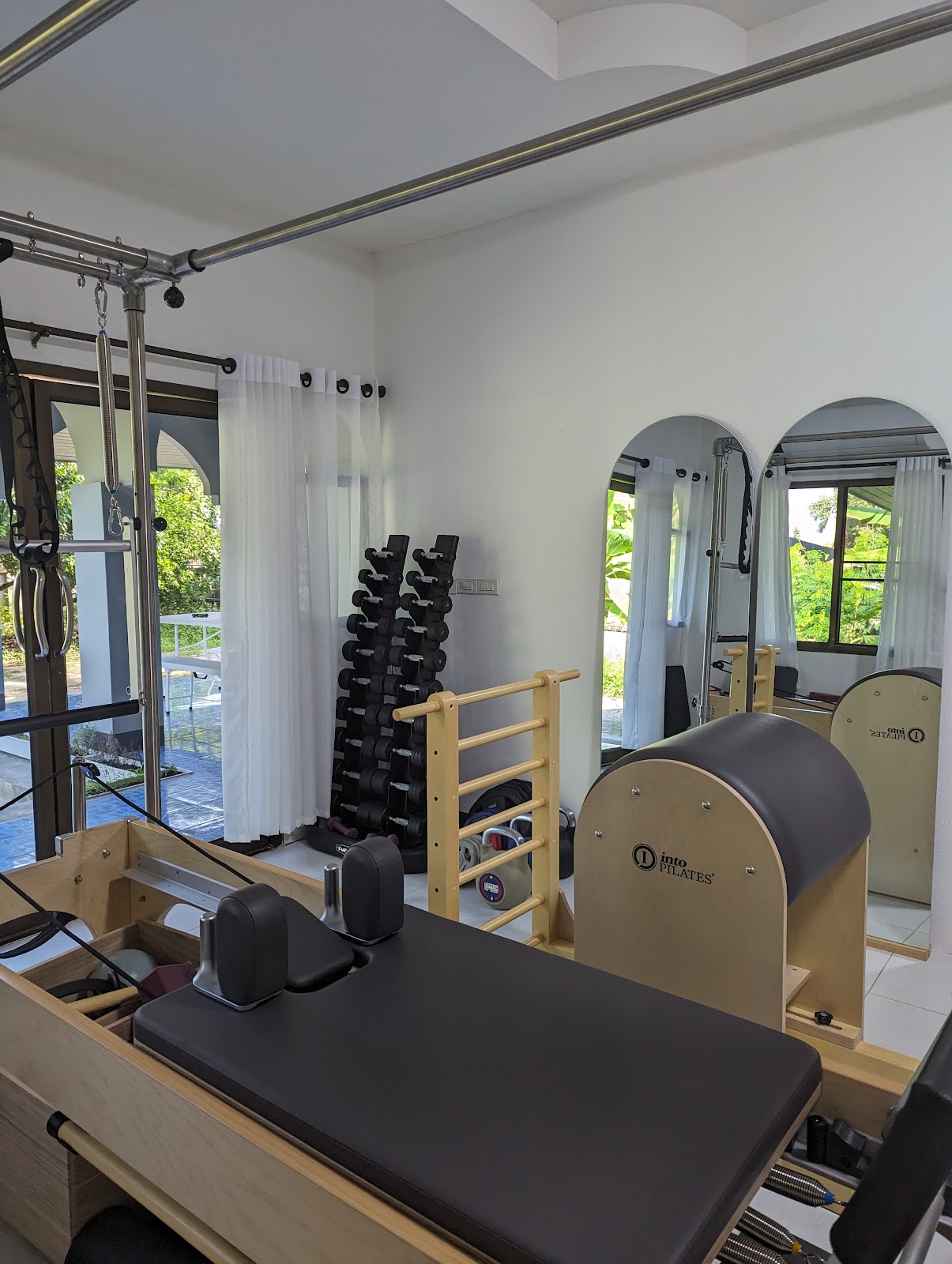 PhysioX คลินิกกายภาพบำบัด พิลาทิสเพื่อบำบัดและออกกำลังกาย, GYROTONIC® (Pilates and Physiotherapy, Chiang Mai) photo 8