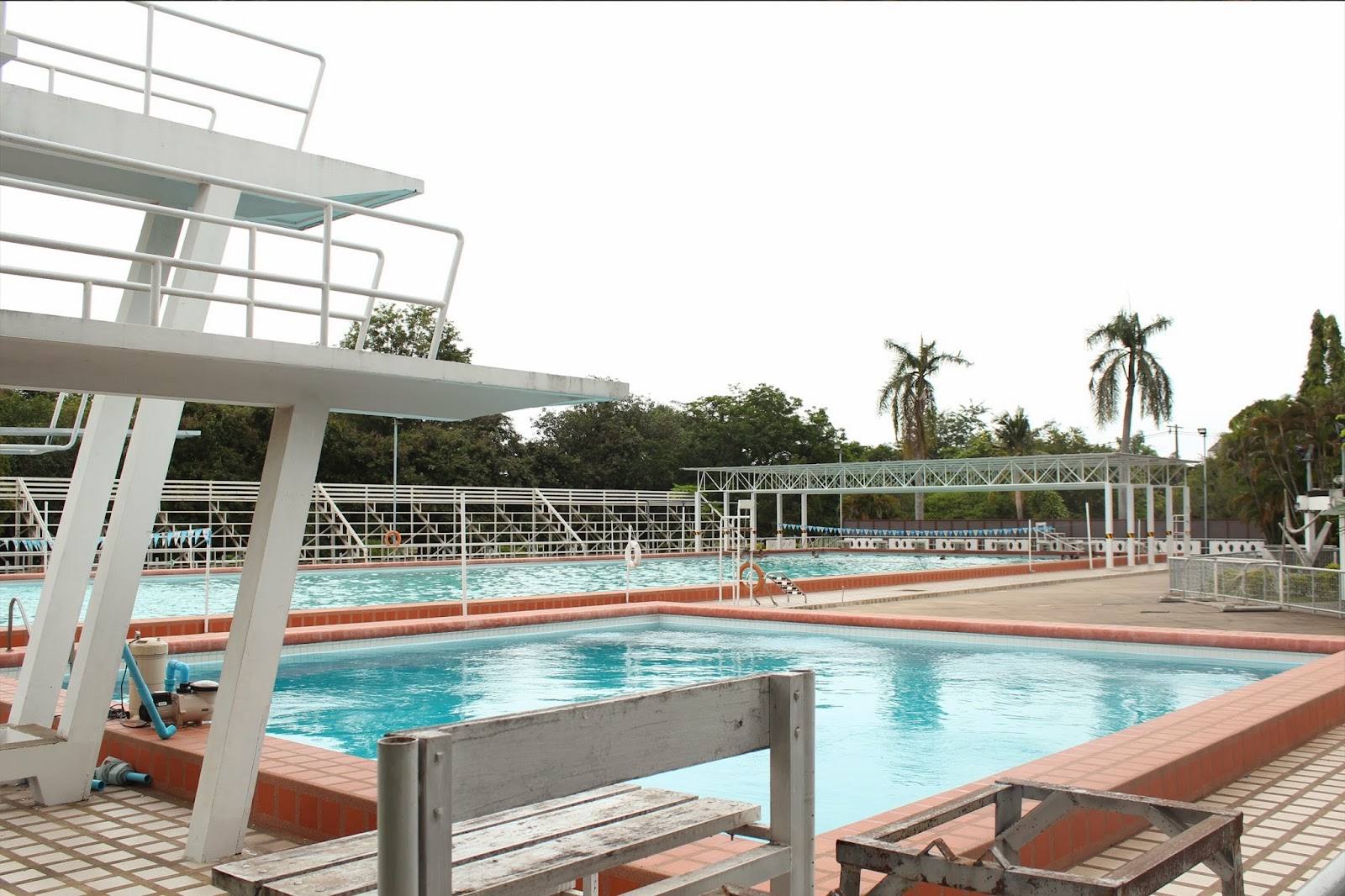 Rujirawong Swimming Pool photo 6
