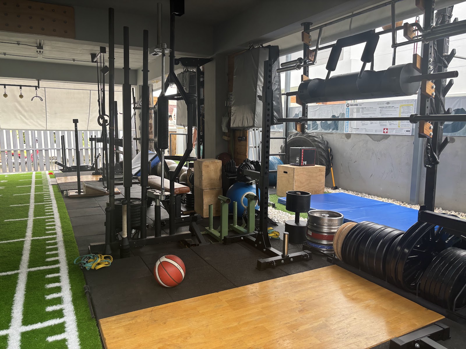 theDENcnx | เดอะเด็น | a movement space