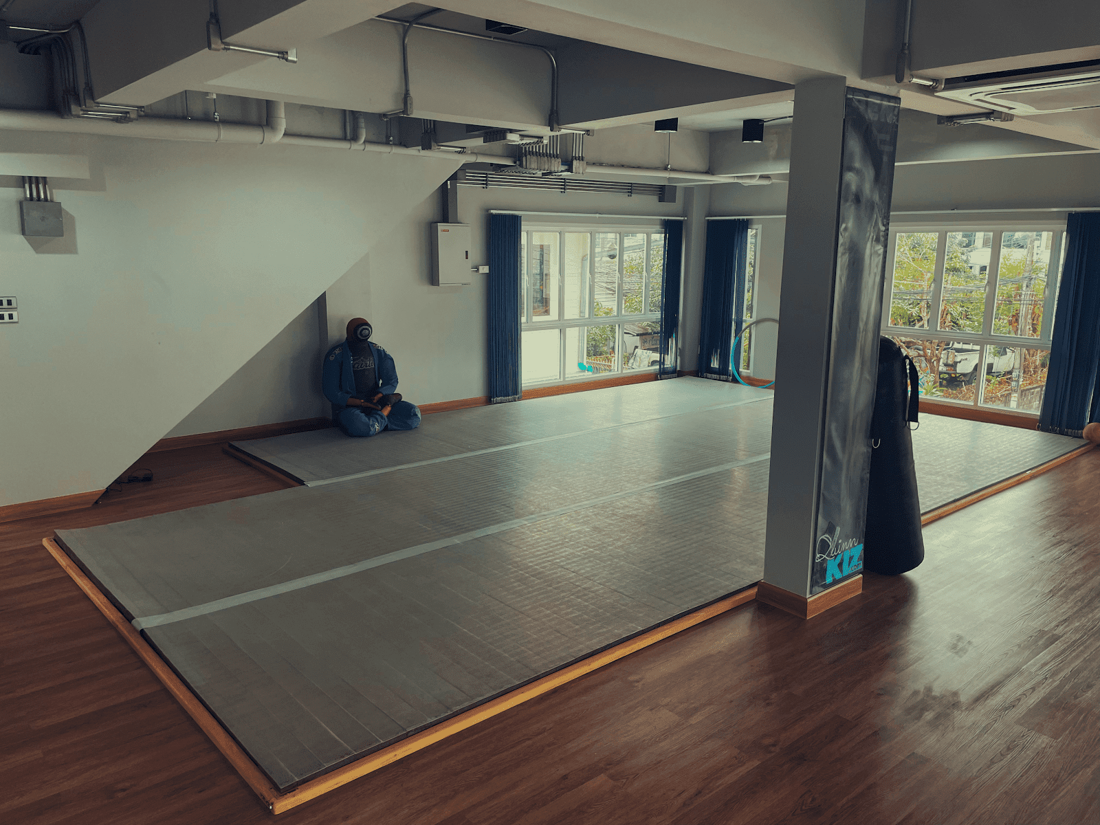 theDENcnx | เดอะเด็น | a movement space photo 2